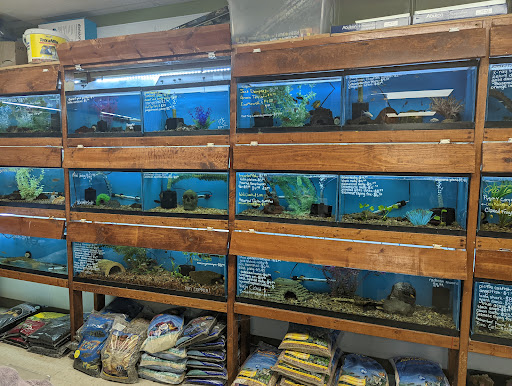 Pet Supply Store «Sunflower Natural Pet Supplies», reviews and photos, 514 Pillsbury Dr, Manhattan, KS 66502, USA