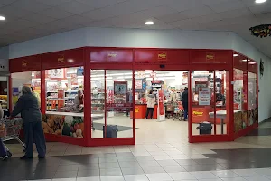 Lőrinc-Center Bevásárlóközpont image