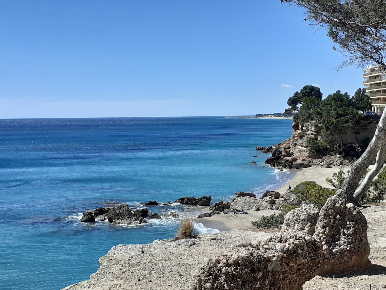 Photo de Cala de les Sirenes zone des équipements