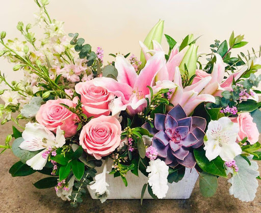 Florist «Arrowhead Flowers», reviews and photos, 6680 W Bell Rd, Glendale, AZ 85308, USA