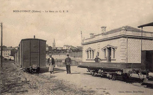 Gare du Tacot. Bois d'Oingt à Val d'Oingt