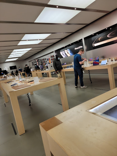 Computer Store «Apple Short Hills», reviews and photos, 1200 Morris Turnpike, Short Hills, NJ 07078, USA