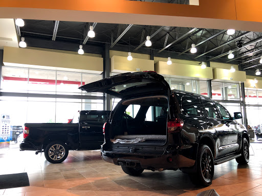 Toyota Dealer «Carlson Toyota», reviews and photos, 12880 Riverdale Dr NW, Coon Rapids, MN 55448, USA