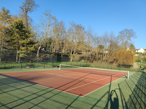 Court de tennis à Bussy-Saint-Martin