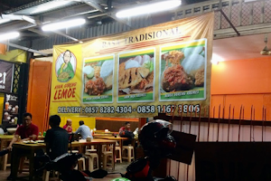 Ayam Goreng Lemoe image