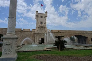 Puerta del Barrio de Santa María image