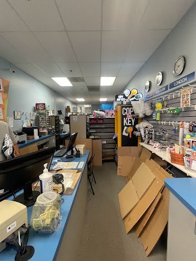 POSTAL MASTERS, 43150 Broadlands Center Plaza #152, Ashburn, VA 20148, USA, 