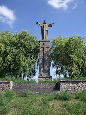 Statue du Sacré Coeur à Wœlfling-lès-Sarreguemines