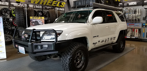 Truck Accessories Store «4 Wheel Parts - Portland - South Tabor», reviews and photos, 2700 SE 82nd Ave, Portland, OR 97266, USA