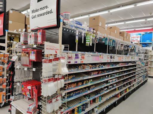 Craft Store «Michaels», reviews and photos, 315 W Main St, Avon, CT 06001, USA