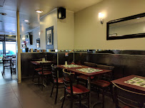 Atmosphère du Restaurant turc Ozo Grill à Levallois-Perret - n°1