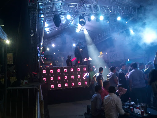 Discotecas latinas en San Pedro Sula