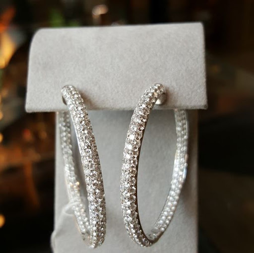 Jewelry Store «Alexanders Jewelers», reviews and photos, 689 N High St, Columbus, OH 43215, USA