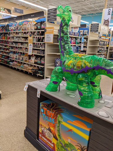 Pet Supply Store «PetSmart», reviews and photos, 265 Chelmsford St, Chelmsford, MA 01824, USA