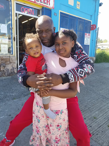 Grocery Store «M & M Liquors», reviews and photos, 705 Sonoma Blvd, Vallejo, CA 94590, USA