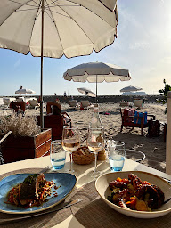 Photo n°82 de CBeach - Plage Restaurant Cannes à Cannes ()