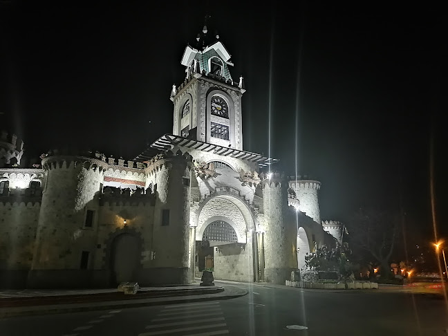 Opiniones de Puerta de la Ciudad en Loja - Arquitecto