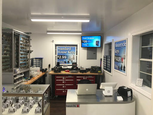 Locksmith «The Keyless Shop at Sears», reviews and photos, 2000 Brittain Rd, Akron, OH 44310, USA