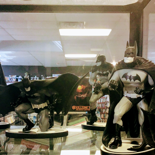 Video Game Store «Hollywood Movies and Games LLC», reviews and photos, 709 E Lewis and Clark Pkwy b, Clarksville, IN 47129, USA