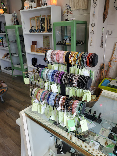 Thrift Store «New Leaf Resale», reviews and photos, 7532 Pershing Blvd, Kenosha, WI 53142, USA