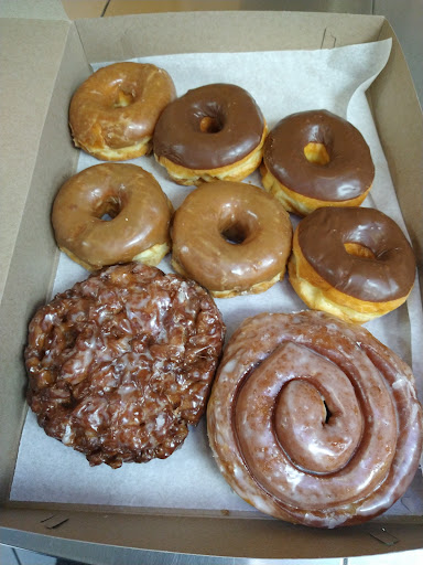 Donut Shop «Donut King», reviews and photos, 1607 Contra Costa Blvd, Pleasant Hill, CA 94523, USA