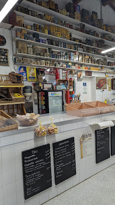 Supermarché proxi super à Grimaud