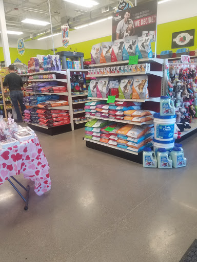 Pet Supply Store «Bone A Patreat», reviews and photos, 9250 University Ave #103, West Des Moines, IA 50266, USA