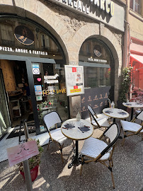 Atmosphère du Pizzeria Festa Love da Antonio & Marco Morreale à Lyon - n°13