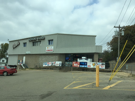 Beer Store «Vans Liquor Store», reviews and photos, 470 Sinsinawa Ave, East Dubuque, IL 61025, USA