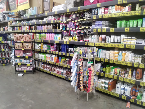 Grocery Store «Grocery Outlet Bargain Market», reviews and photos, 1060 N Wilson Way, Stockton, CA 95205, USA