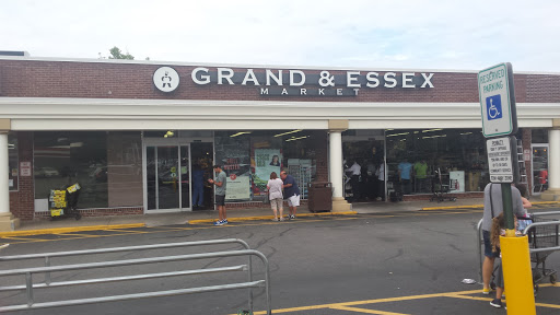 Grand and Essex Market, 89 New Bridge Rd, Bergenfield, NJ 07621, USA, 