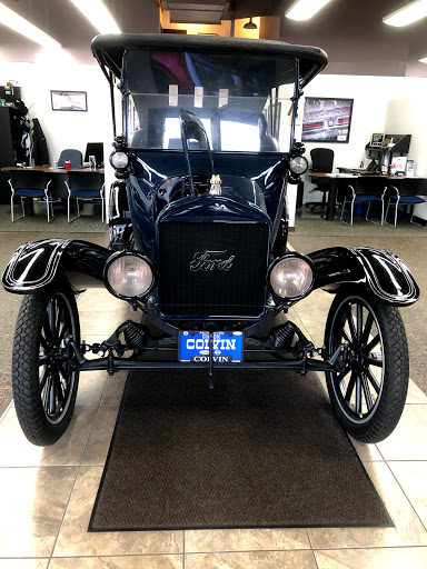 Auto Body Shop «Quick Lane at Chuck Colvin Ford», reviews and photos, 1925 OR-99W, McMinnville, OR 97128, USA