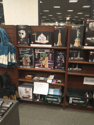 Book Store «Barnes & Noble», reviews and photos, 102 Dorset St, South Burlington, VT 05403, USA