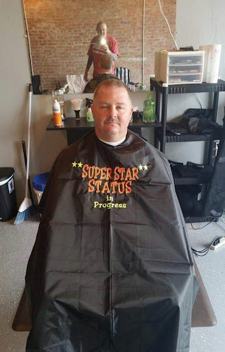 Barber Shop «Super Star Cuts Barbershop», reviews and photos, 107 N Kaufman St, Seagoville, TX 75159, USA