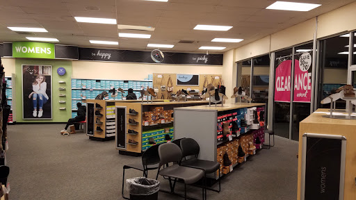 Shoe Store «Shoe Carnival», reviews and photos, 740 Ernest W Barrett Pkwy NW, Kennesaw, GA 30144, USA