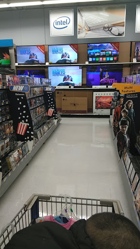 Discount Store «Walmart», reviews and photos, 80 Town Line Rd, Rocky Hill, CT 06067, USA