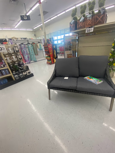 Discount Store «Big Lots», reviews and photos, 4165 E Harry St, Wichita, KS 67218, USA