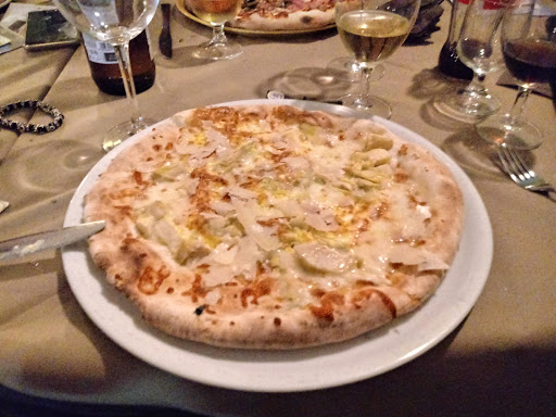 Ristorante - Pizzeria La Nave in Carloforte, Provincia del Sud Sardegna