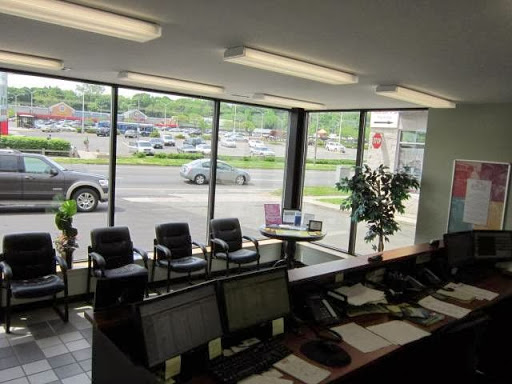 Auto Body Shop «Hamden Auto Body», reviews and photos, 2111 Dixwell Ave, Hamden, CT 06514, USA