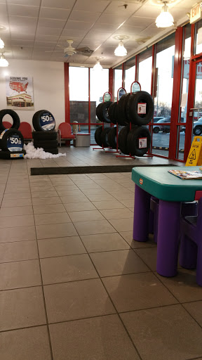 Tire Shop «Discount Tire», reviews and photos, 5505 South La Grange Road, Countryside, IL 60525, USA