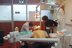 Manishree dental clinic & Implant centre image
