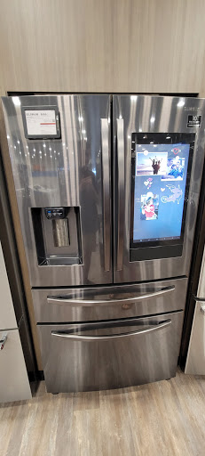 Electronics Store «Best Buy», reviews and photos, 550 Grossman Dr, Braintree, MA 02184, USA