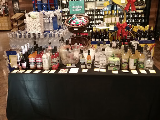 Shopping Mall «Liberty Tree Mall», reviews and photos, 100 Independence Way, Danvers, MA 01923, USA