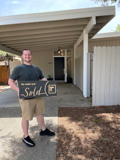 BlakeHill Real Estate - Alex Blake & Max Hill (BrokerOwnerRealtor) image