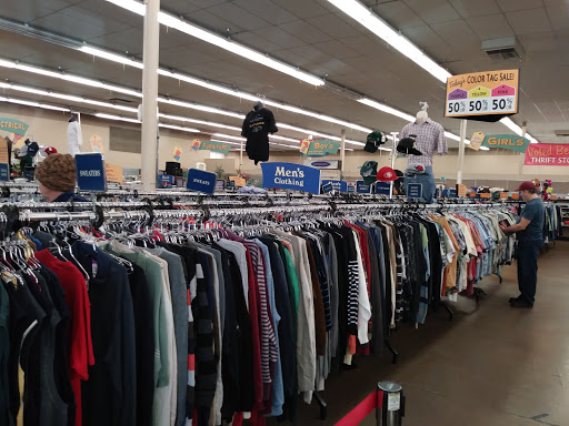 Thrift Store «Thrift Town», reviews and photos, 6328 Fair Oaks Blvd, Carmichael, CA 95608, USA