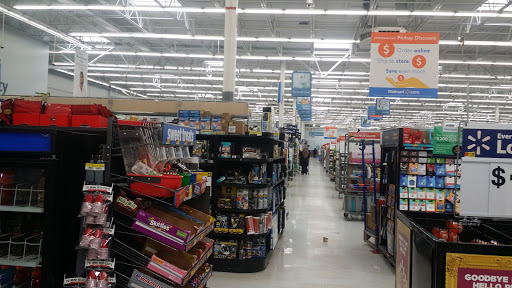 Discount Store «Walmart», reviews and photos, 910 Wolcott St, Waterbury, CT 06705, USA