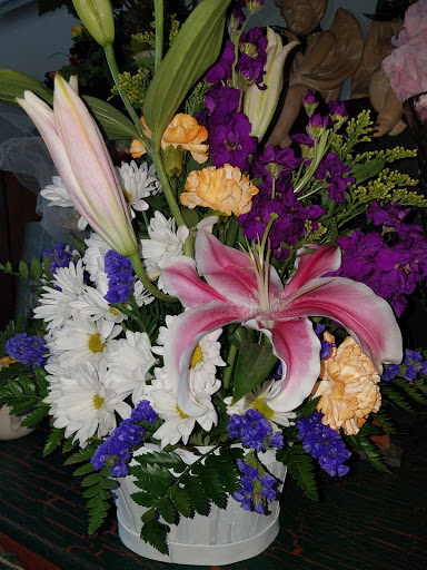 Florist «Around the Corner Florist», reviews and photos, 6003 Main St, Lula, GA 30554, USA