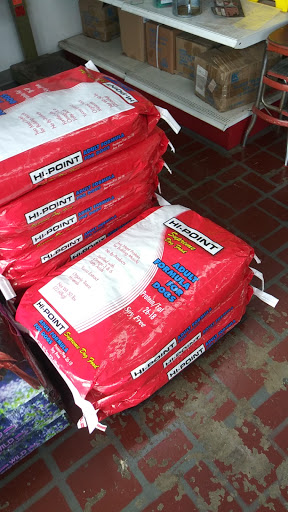 Pet Supply Store «Red Dog Hound & Pet Supply», reviews and photos, 3017 S Sheridan Rd, Tulsa, OK 74129, USA