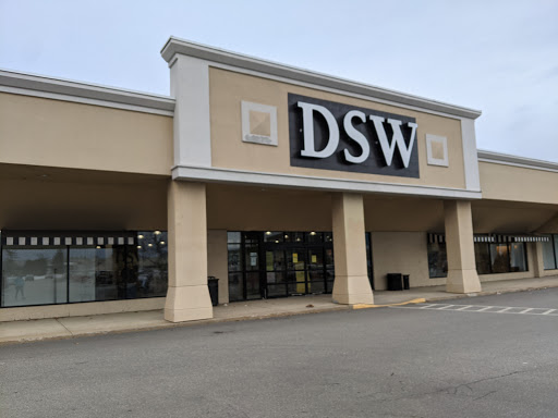 DSW Designer Shoe Warehouse, 198 Maine Mall Rd, South Portland, ME 04106, USA, 