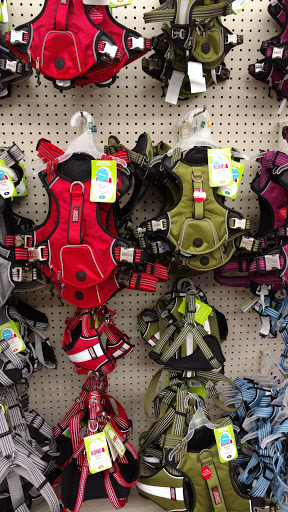 Pet Supply Store «PetSmart», reviews and photos, 10164 Colerain Ave, Cincinnati, OH 45251, USA